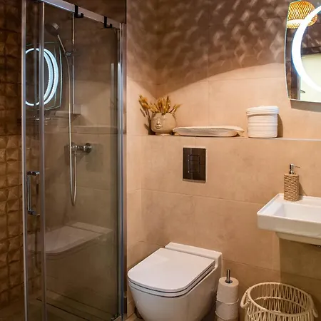 Cari Apartments, Hillside דירה *